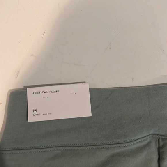 Aerie flare festival pants - Picture 4 of 4